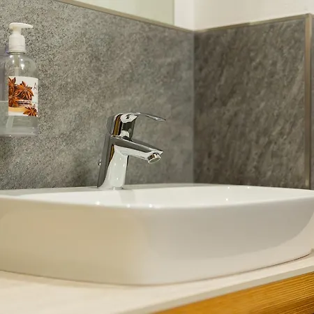 Bed & Breakfast Rose 4*